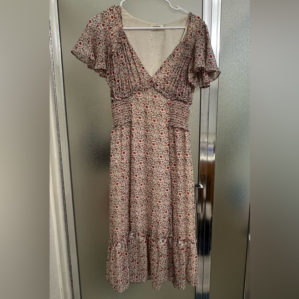 Max Studio Red and White Floral Midi Dress